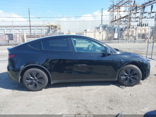 7SAYGDEE9SF278607 Tesla Model Y Long Range Dual Motor All-wheel Drive