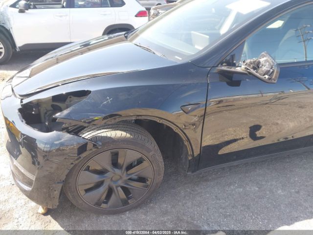 7SAYGDEE9SF278607 Tesla Model Y Long Range Dual Motor All-wheel Drive