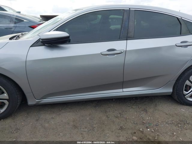 2HGFC2F58JH584016 Honda Civic Lx