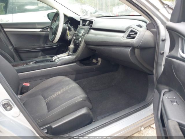 2HGFC2F58JH584016 Honda Civic Lx