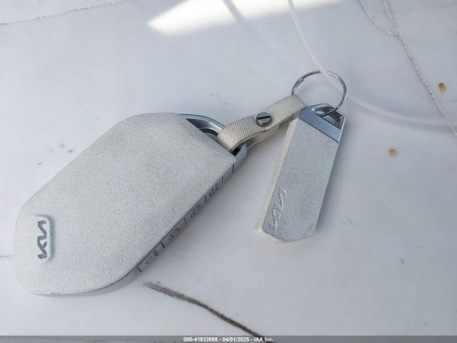 KNDAEFS54R6037063 KIA Ev9 Gt-line