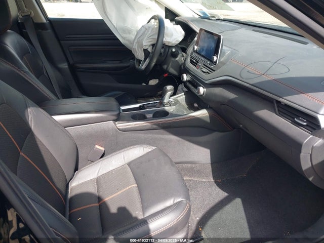 1N4BL4CV6NN414379 Nissan Altima Sr Fwd