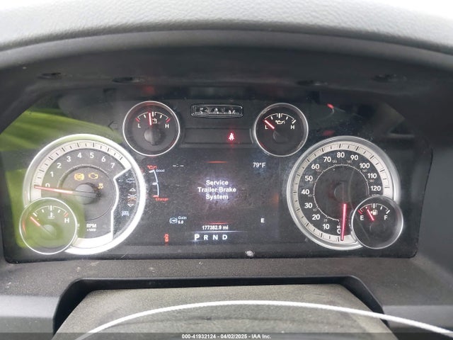 1C6RR7LT1FS777951 RAM 1500 Big Horn