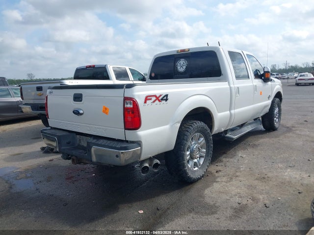 1FT7W2BT2FEB02332 Ford F-250 Lariat