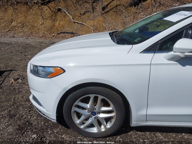 1FA6P0H79G5103542 Ford FUSION SE