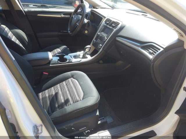 1FA6P0H79G5103542 Ford FUSION SE