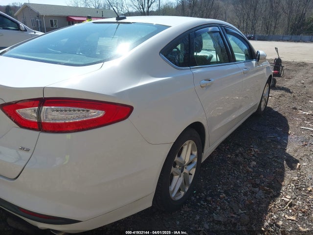 1FA6P0H79G5103542 Ford FUSION SE