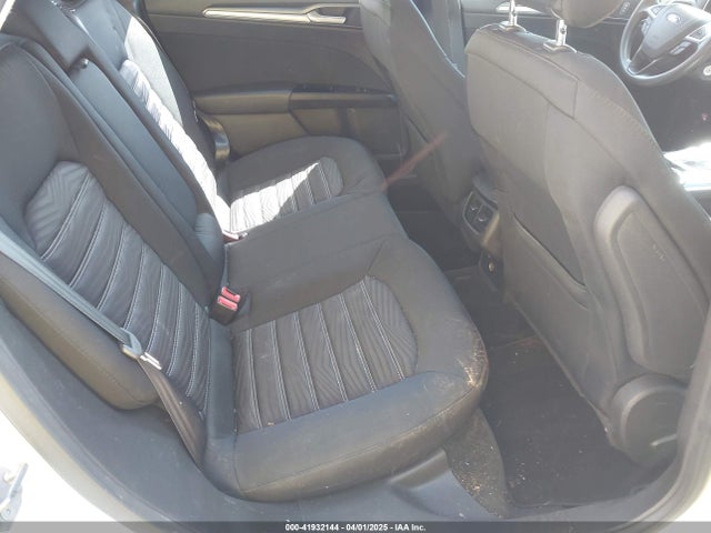 1FA6P0H79G5103542 Ford FUSION SE