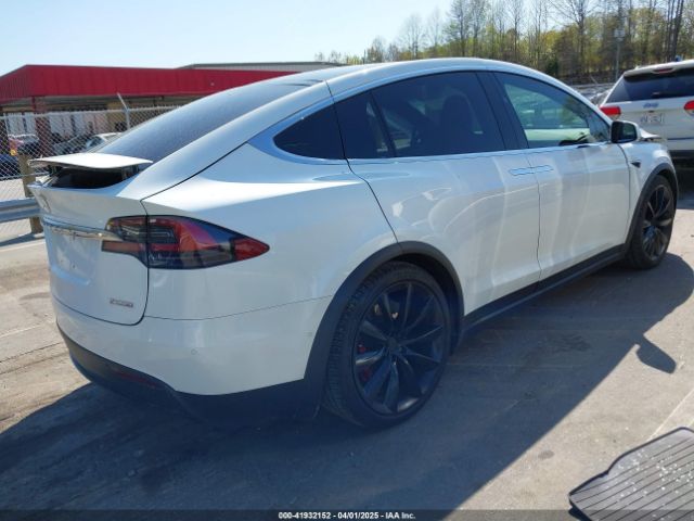 2018 TESLA MODEL X 5YJXCBE40JF108750 Photo 3
