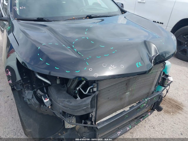 2GNAXKEV6K6120628 Chevrolet EQUINOX LT