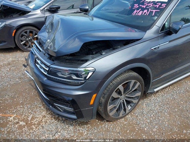3VV5B7AX4JM201579 Volkswagen Tiguan 2.0t Sel Premium