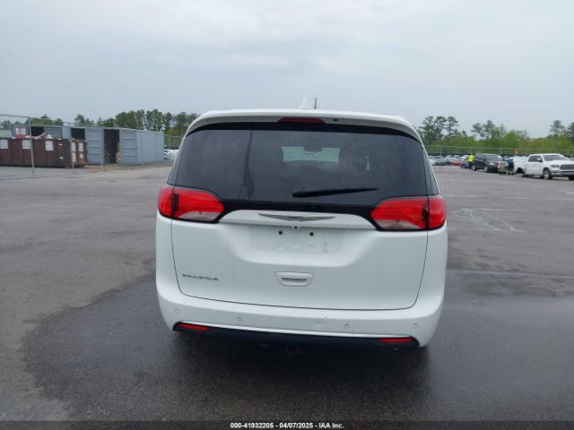 2C4RC1FG4LR135808 Chrysler Pacifica Touring