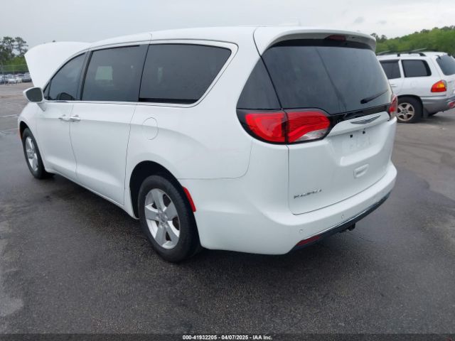 2C4RC1FG4LR135808 Chrysler Pacifica Touring