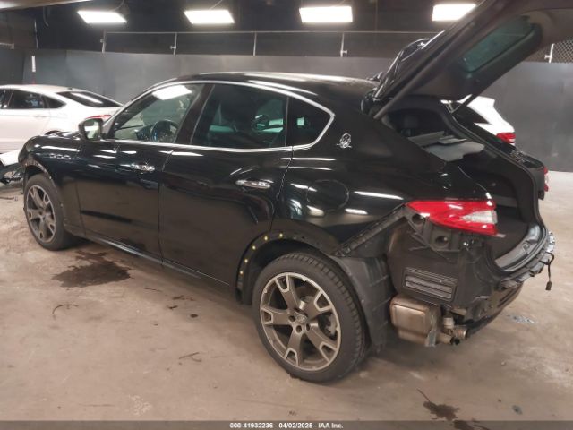 2019 MASERATI LEVANTE ZN661XUA5KX308311 Photo 2