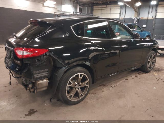 2019 MASERATI LEVANTE ZN661XUA5KX308311 Photo 3