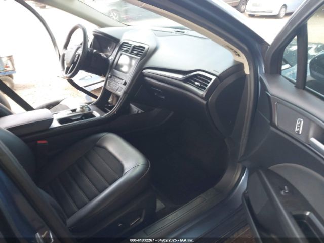 3FA6P0HD7JR232860 Ford FUSION SE