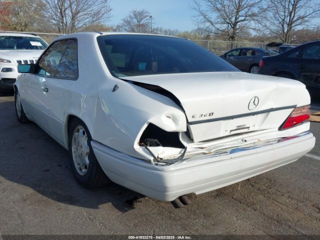 1994 MERCEDES-BENZ E WDBEA52E0RC079107 Photo 2