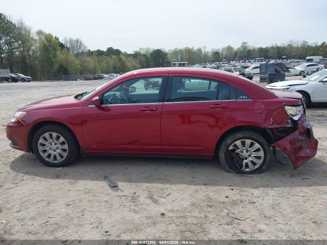 Chrysler 200 LX 2014 1C3CCBAB1EN209312 Image 14