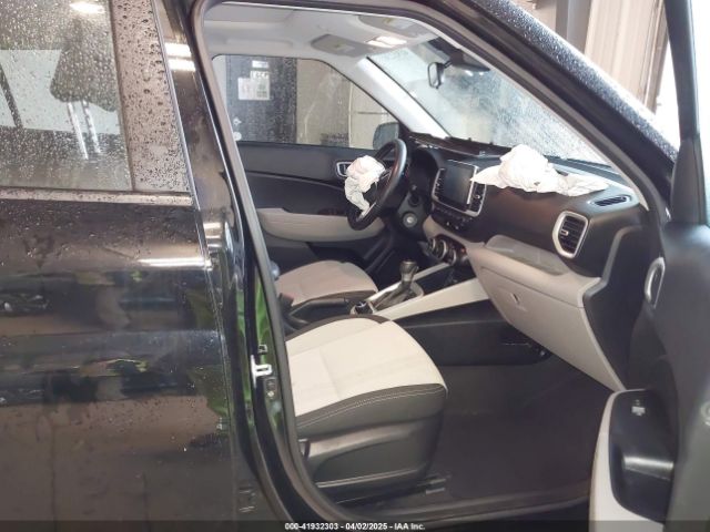 KMHRC8A35NU150896 Hyundai Venue Sel