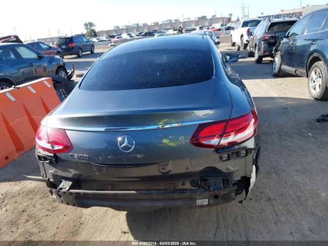 WDDWJ8DB8KF826229 Mercedes-Benz C 300