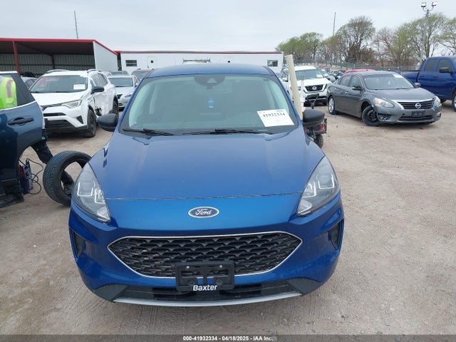 1FMCU9G65NUA63218 Ford ESCAPE SE
