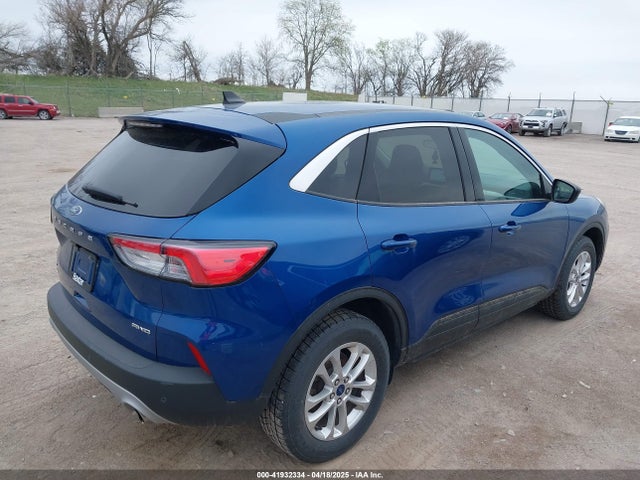 1FMCU9G65NUA63218 Ford ESCAPE SE
