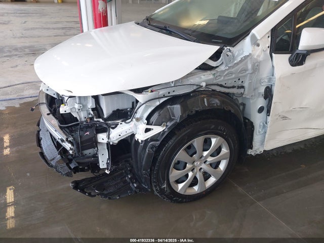 Toyota Corolla Hybrid Le 2024 JTDBCMFE4R3043391 Image 18