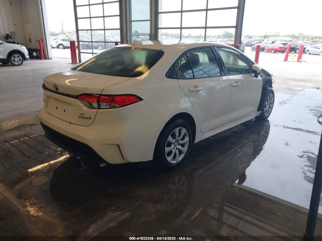 Toyota Corolla Hybrid Le 2024 JTDBCMFE4R3043391 Image 4