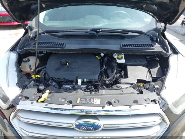 1FMCU9GD4HUE72510 Ford ESCAPE SE