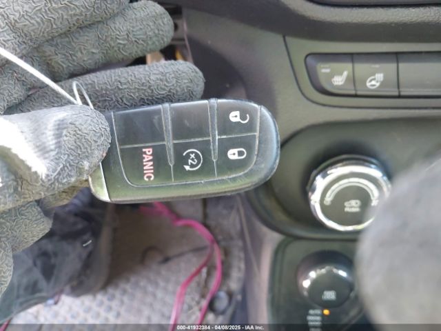 ZACCJBBBXHPF40997 Jeep Renegade Latitude 4x4