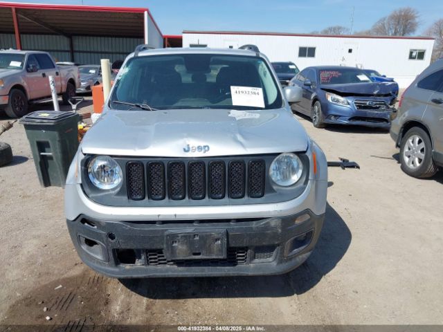 ZACCJBBBXHPF40997 Jeep Renegade Latitude 4x4