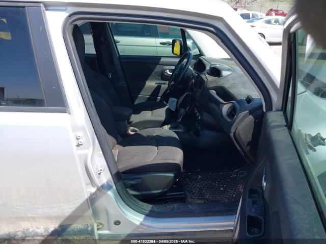 ZACCJBBBXHPF40997 Jeep Renegade Latitude 4x4