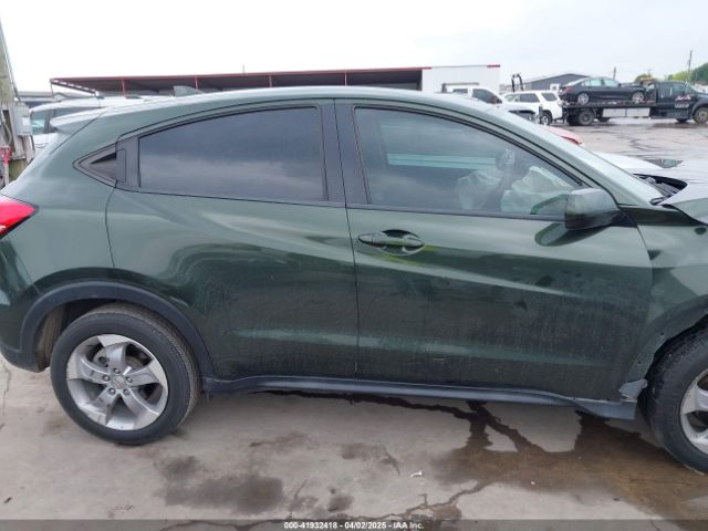 3CZRU5H35JM710446 Honda HR-V LX
