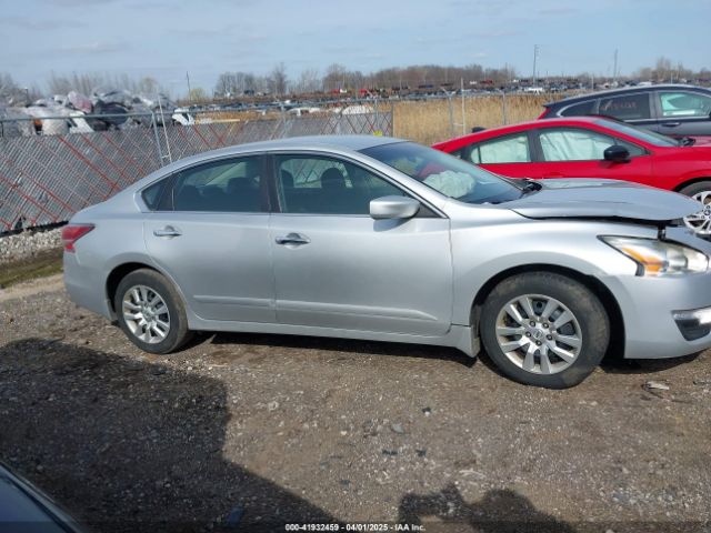 1N4AL3AP3EC151483 Nissan Altima 2.5 S