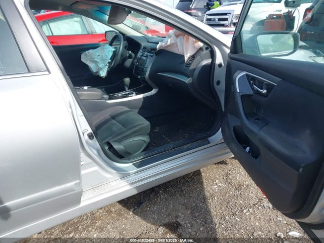 1N4AL3AP3EC151483 Nissan Altima 2.5 S