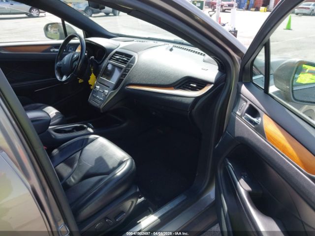 5LMCJ2C9XHUL36333 Lincoln MKC SELECT