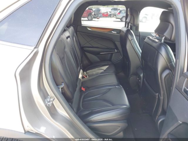 5LMCJ2C9XHUL36333 Lincoln MKC SELECT