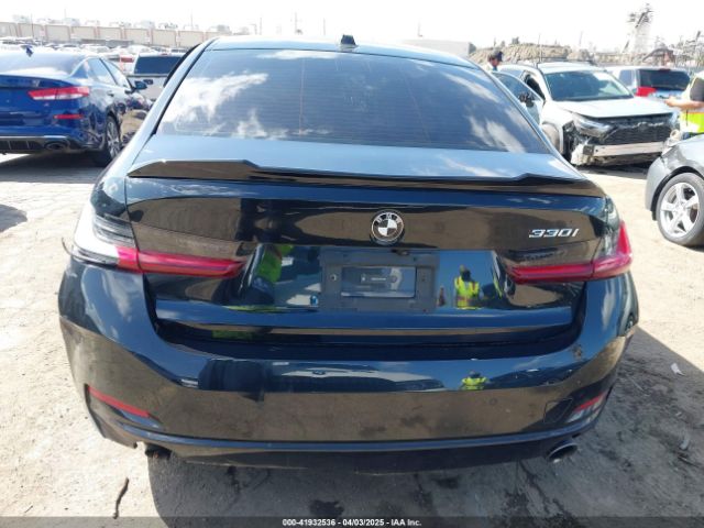 3MW69FF03P8D45563 BMW 330I