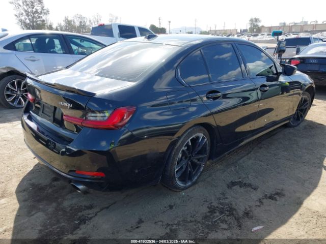 3MW69FF03P8D45563 BMW 330I