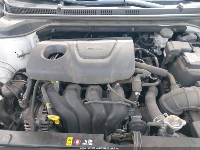 3KPC24A3XJE017548 Hyundai Accent Sel