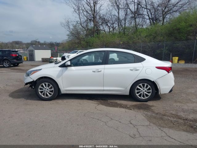 3KPC24A3XJE017548 Hyundai Accent Sel