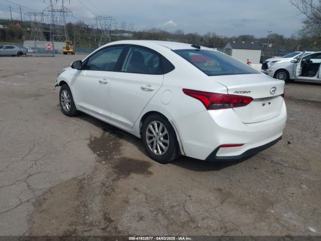 3KPC24A3XJE017548 Hyundai Accent Sel