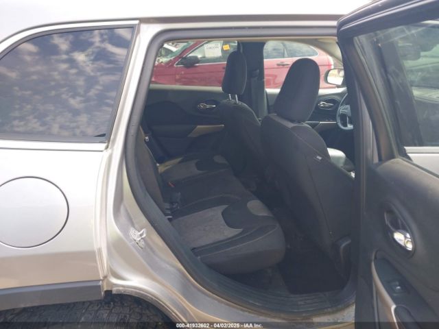 2018 JEEP CHEROKEE 1C4PJMCX7JD549572 Photo 7