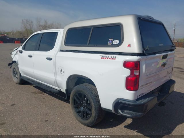 3GCPDCEK7NG583197 Chevrolet Silverado 1500 4wd  Short Bed Custom Trail Boss