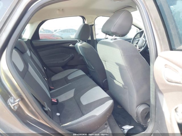 1FADP3F24EL320991 Ford FOCUS SE