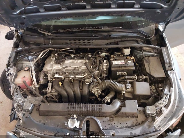 5YFEPMAE2MP205706 Toyota COROLLA LE