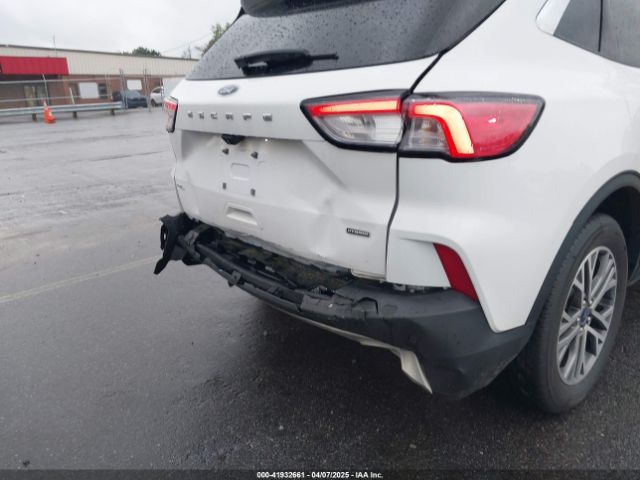 1FMCU0CZ3MUB25273 Ford Escape Sel Hybrid