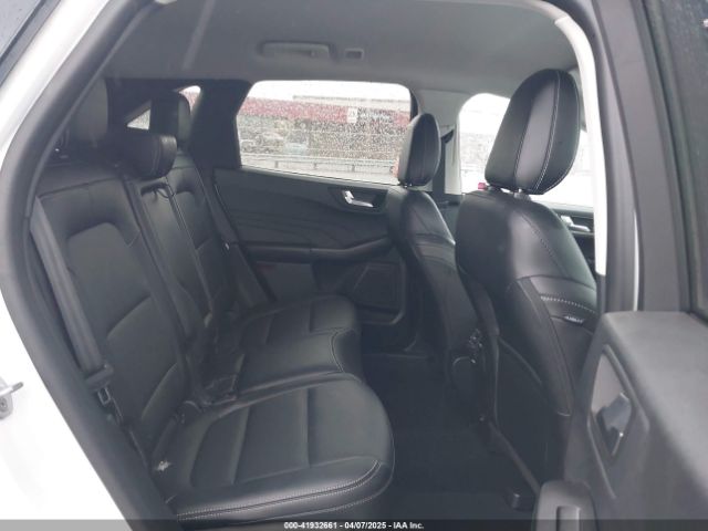 1FMCU0CZ3MUB25273 Ford Escape Sel Hybrid