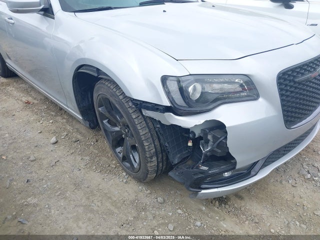 Chrysler 300 300s 2023 2C3CCABG1PH565453 Image 6