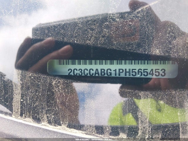Chrysler 300 300s 2023 2C3CCABG1PH565453 Image 9